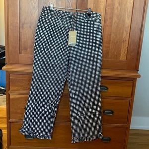 NWT Made in Italy resort 2019 size 10 fun wide leg black and white ruffle bottom